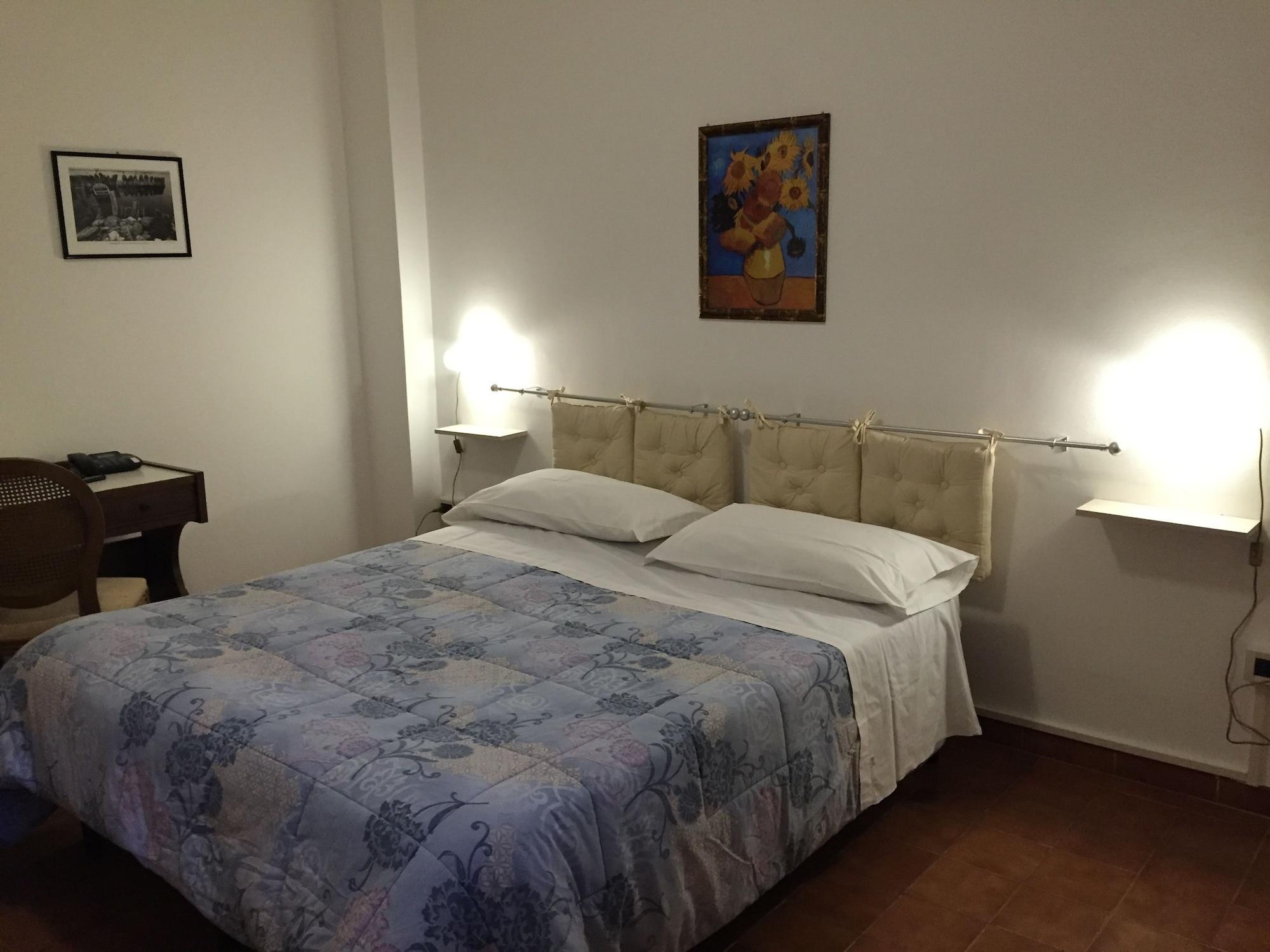 Eden Park Hotel Marina Di Pulsano Екстериор снимка