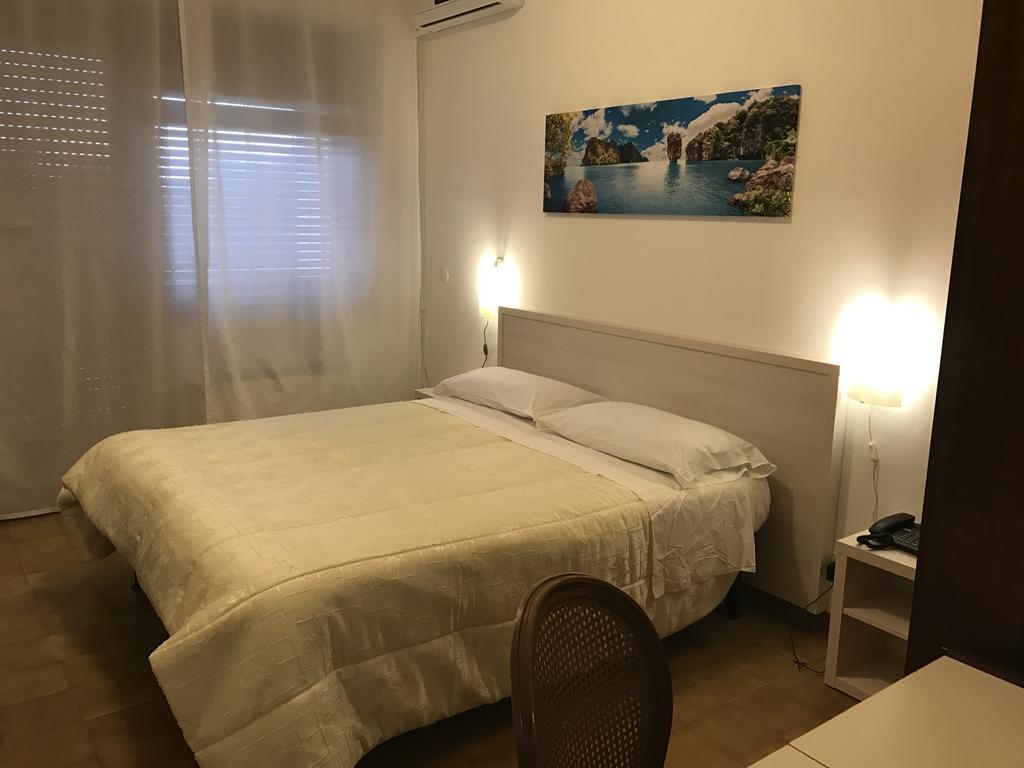 Eden Park Hotel Marina Di Pulsano Екстериор снимка